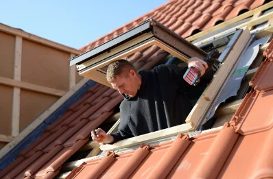 Pose de fenêtres de toit Velux à Médonville